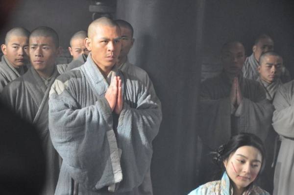 释小龙和释错行宇谁辈分高？
