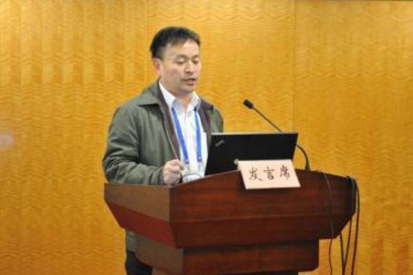 15分钟发言齐食概甚调木企板要多少字