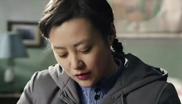 李光洁官宣结婚，他前妻郝蕾过得怎么样？