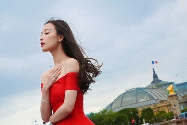 《金陵十三钗》本来选择章泽天，为什么最后选择了倪妮?