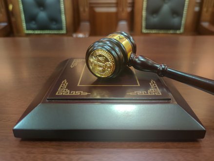 “阿里女员工案”酒局照片曝光，两妻子均为丈夫鸣冤，此事是否会出现反转？