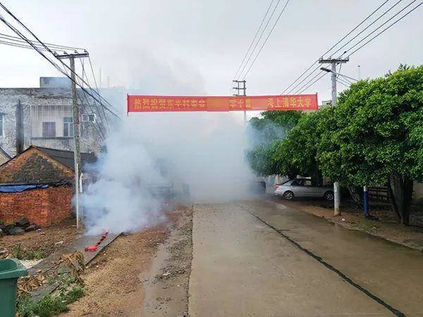 伪造清华录取通知是否构成犯罪行为？