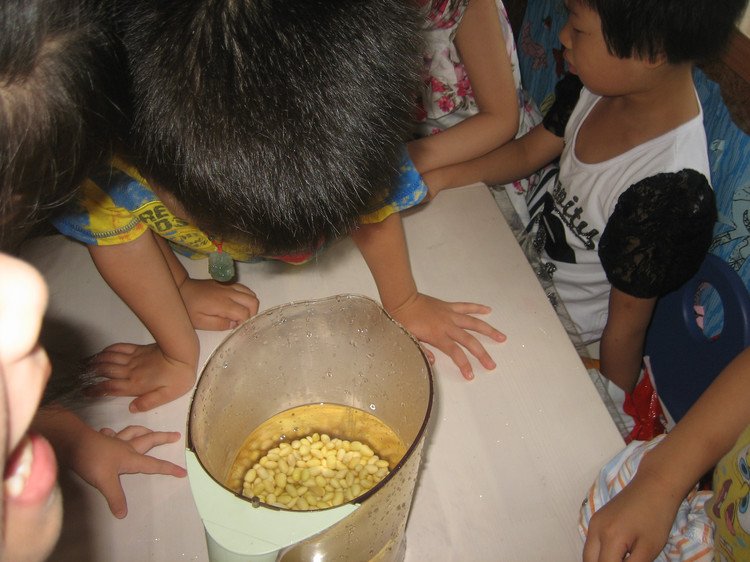 传统豆腐脑的制作方法是什么？