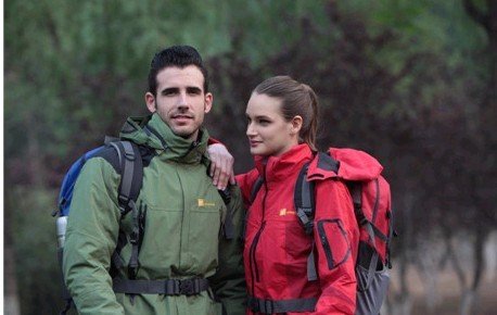 哪款冲锋衣品牌值得推荐？