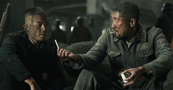 电影八佰最后为什么过桥时日本人开枪？