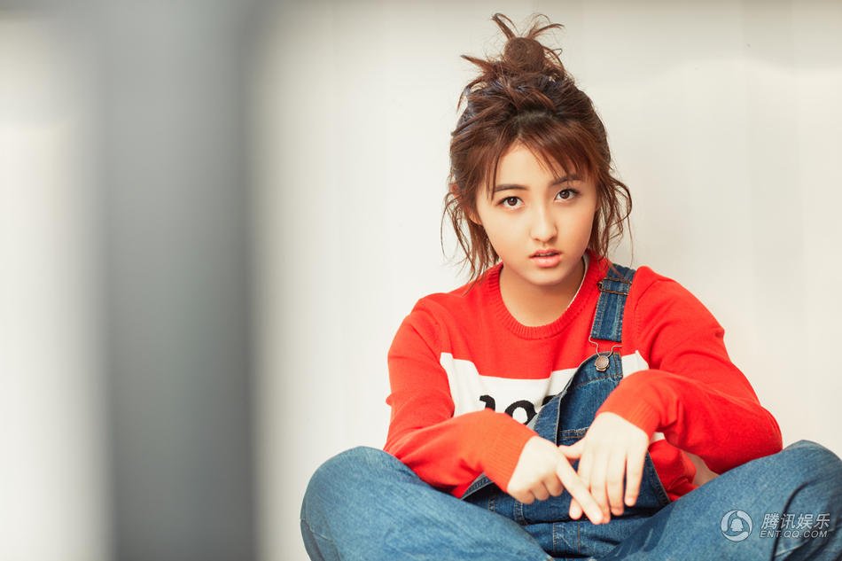 张子枫在考场外被围拍，这样拍对考生有影响吗？