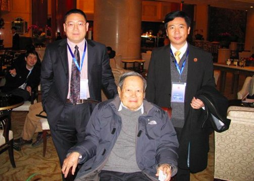 杨振宁拿过几次诺贝尔奖?