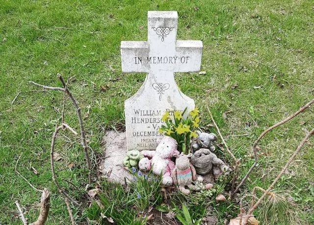 加拿大又发现200个儿童墓穴，这墓穴究竟是什么来历？