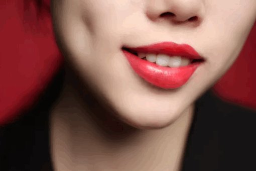 最近火的迪奥口红999口红多少钱，值得拥有一只吗？