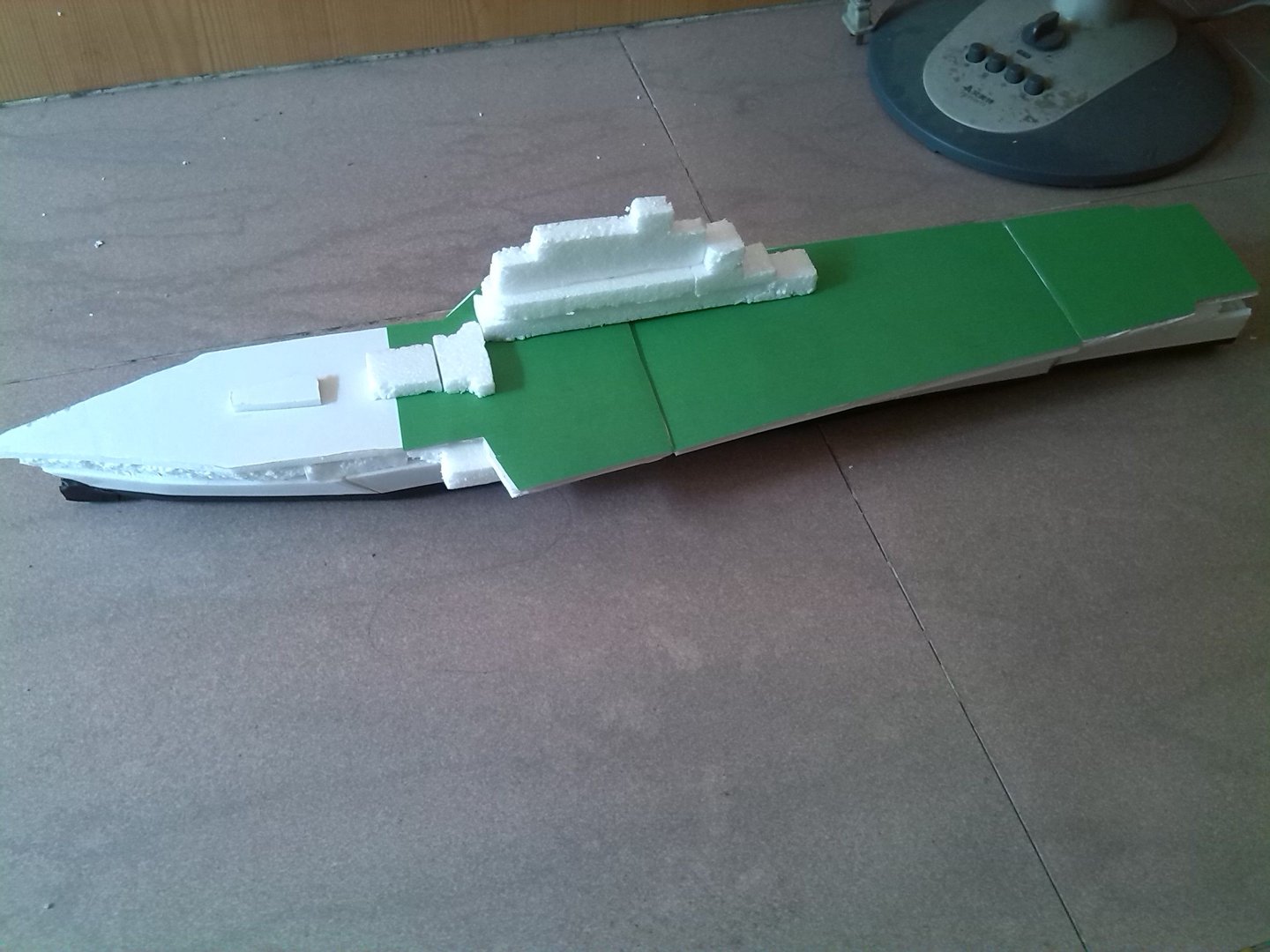 如何制作航空母舰模型