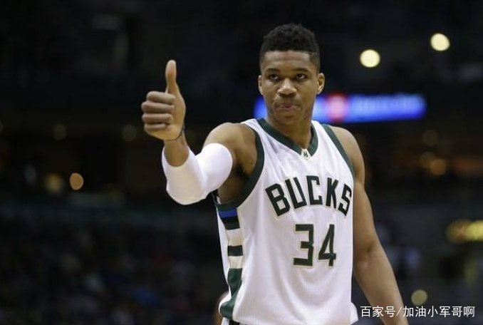 阿德托昆博,为什么人们都叫他“字母哥”呢?