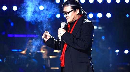 谁知道“父亲是儿那登天的梯，父亲是那拉车的牛”这首歌歌名是什么？