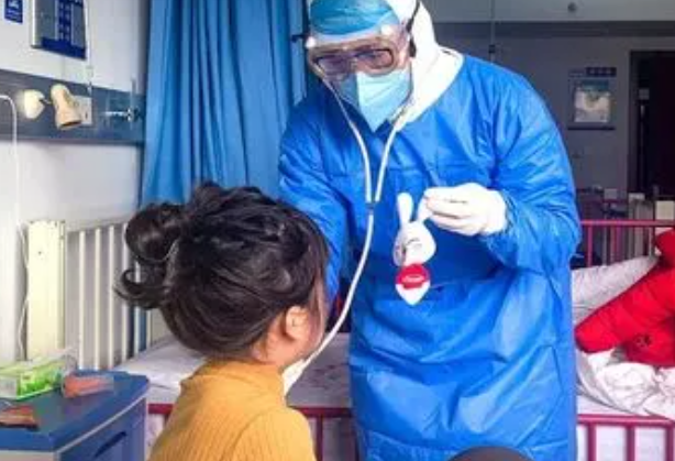 上海妇联称婴幼儿被单独隔离哭闹一事不实，此事还有哪些信息值得关注？