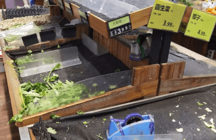 北京部分地区现抢购潮,胡锡进为此发声,他都表露了什么?