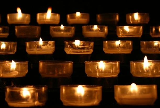 人去世后的第一年要烧寒衣吗