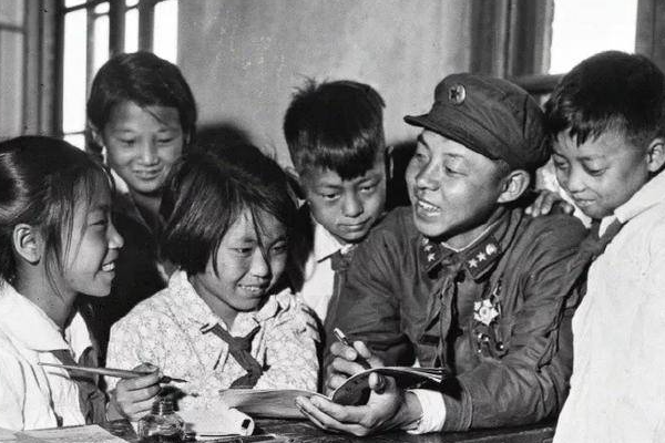 雷锋说我就长着一个心眼我一心什么