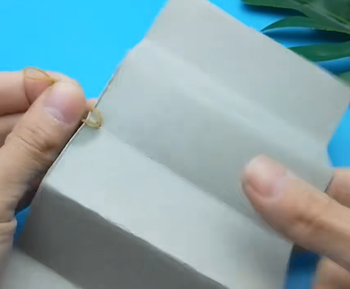 奥特曼怎么折才能飞