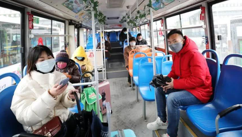 坐公交车一晃一晃的怎么回事？