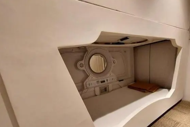 无脸之月樱花未增删翻译中文翻译是什么？