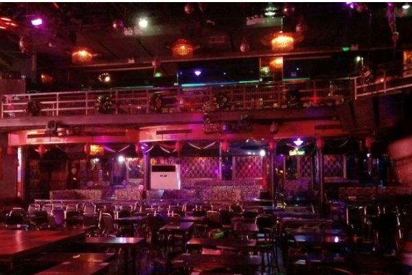 红番区三眼和仙洋打架是怎么回事