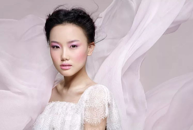 什么歌里有这个歌词：“咦~~~~你不在，我不在”······