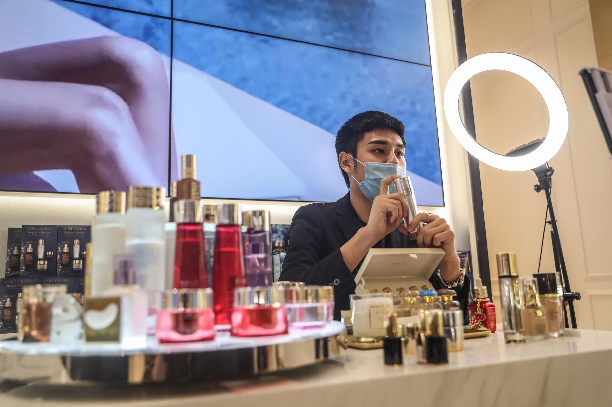 虎牙崩了，这是发生了什么？