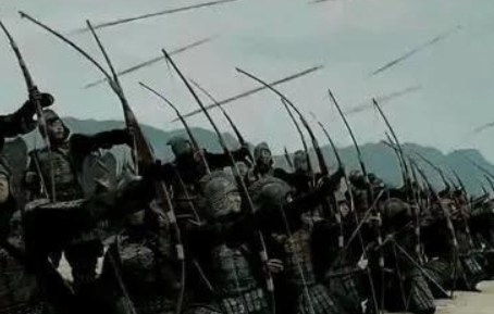 215年合肥之战留守城内的是谁？