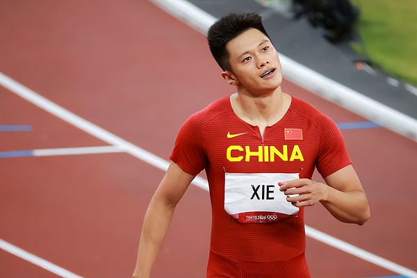 男子100米决赛时间