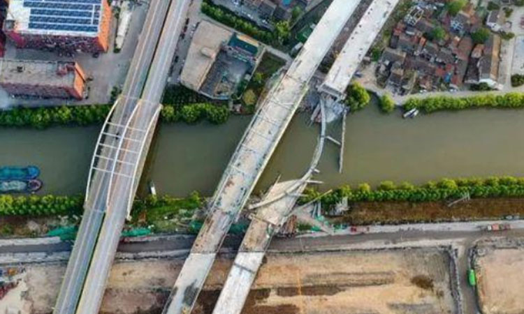 绍兴一在建桥梁垮塌,无人伤亡,导致垮塌的主要原因是什么?