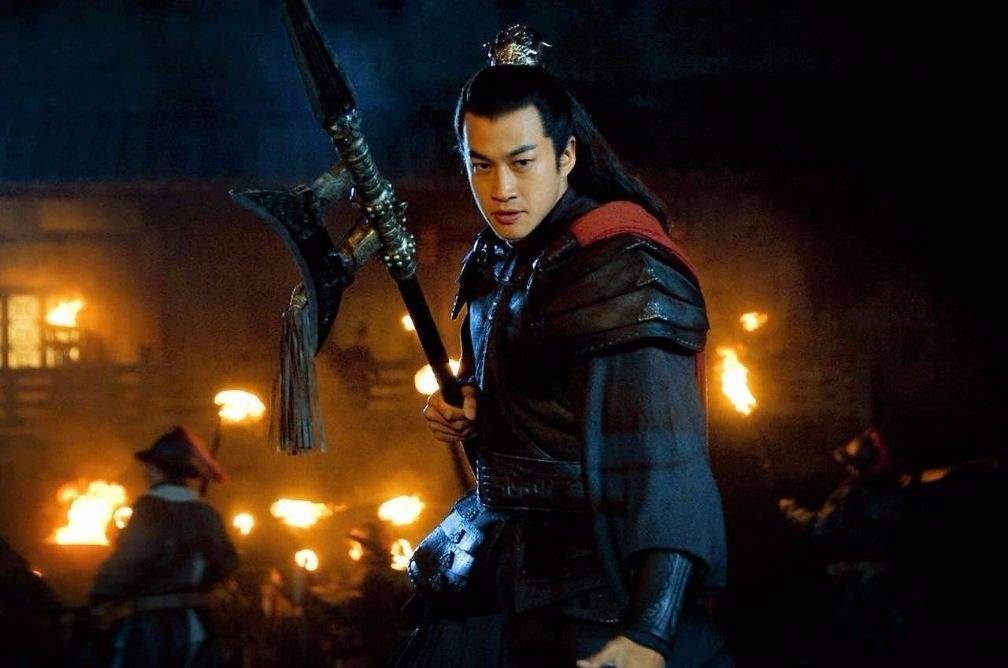 三国演义中群雄逐鹿讲的是什么内容？