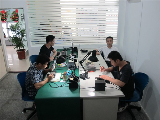 请问在汕头学维修手机在那里学?要花多少钱?