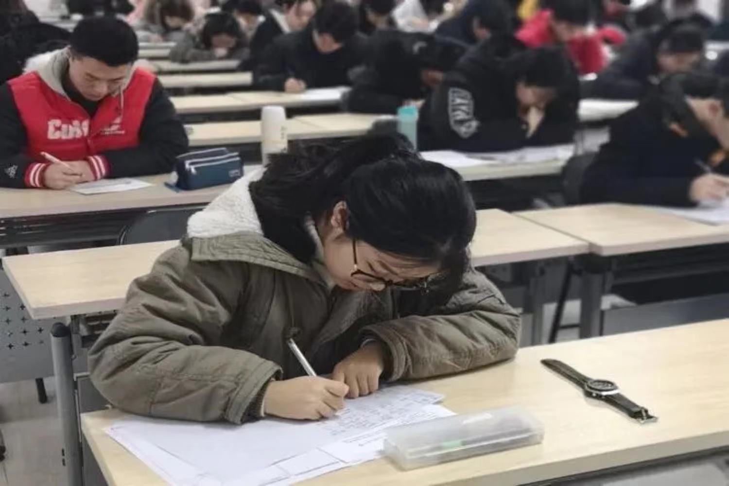 法律职业资格考试怎么查成绩啊？