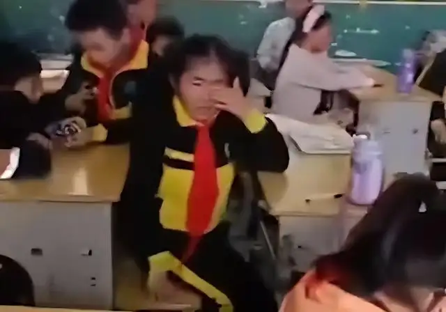 三天假期因疫取消，黄石学生们哭成一片，学校该如何安抚孩子们的情绪？