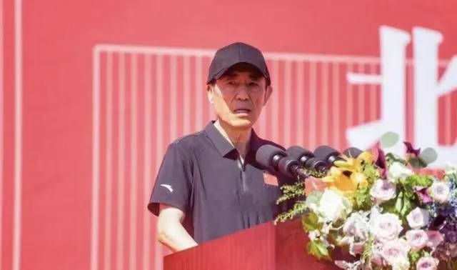 张艺谋接连受聘为北电特聘教授，北舞荣誉教授，如何评价他的导演能力？