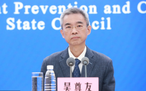 吴尊友回应3年头发全白：从这几年当中学到了很多！这几年他经历了什么？