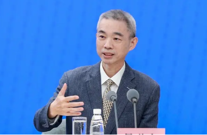 吴尊友回应3年头发全白：从这几年当中学到了很多！这几年他经历了什么？