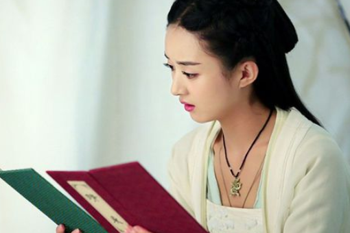 今岁今宵尽,明年明日催.寒随一夜去,春逐五更来.的意思