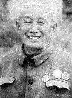 战场上他一人消灭165名敌人，为何却未得到荣誉？