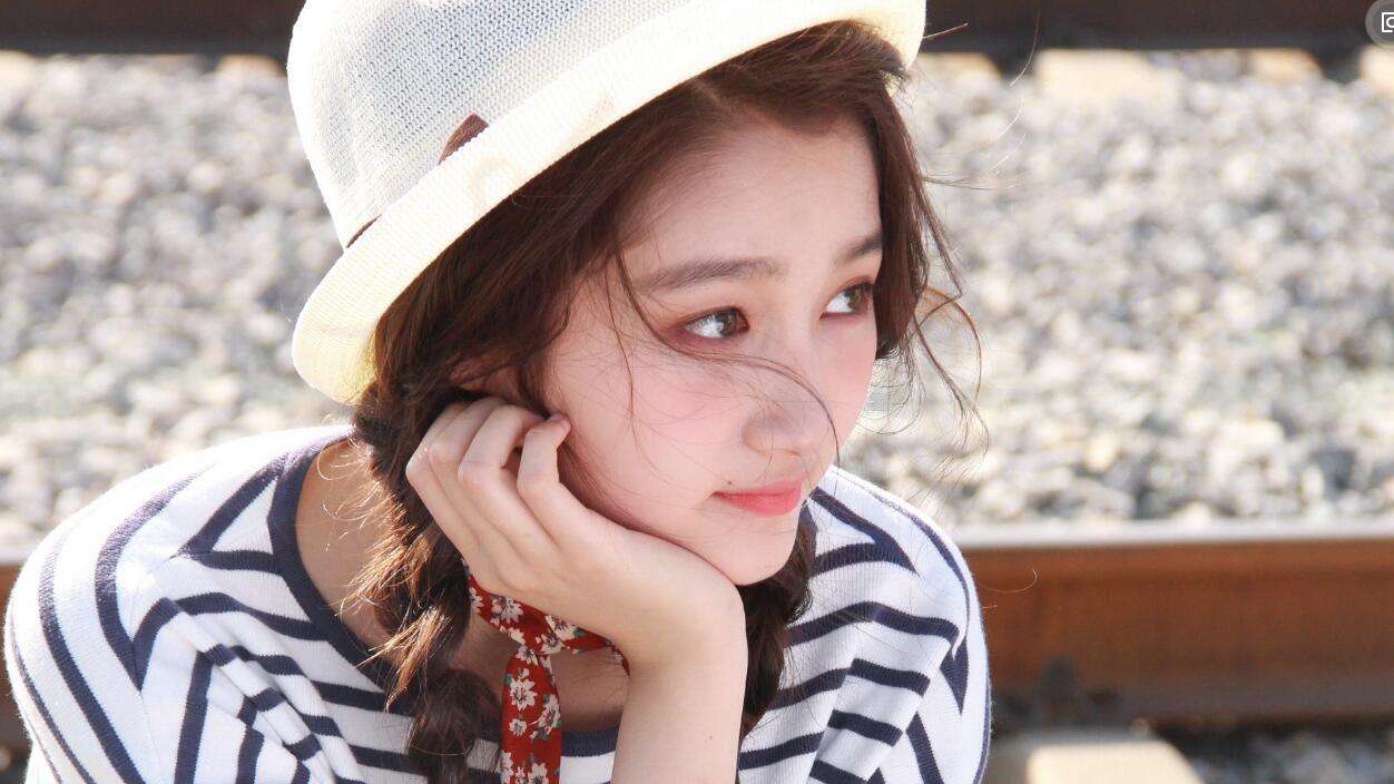 《好先生》中彭佳禾这个角色的性格如何?她的性格和生活环境有关吗?