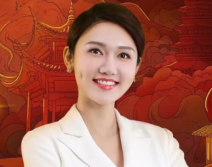 主持人龙洋的个人简历