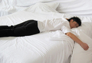 一个人经常在你的梦里出现，是对方思念你，还是你太想他了？