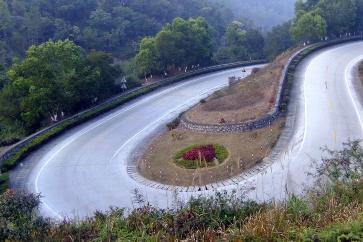 峰回路转的意思解释