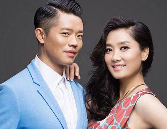 《月亮之上》歌词是什么？