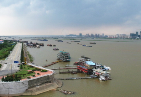 赣江的源头和终点是什么?