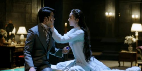 电视剧《十二谭》讲了一个什么故事?