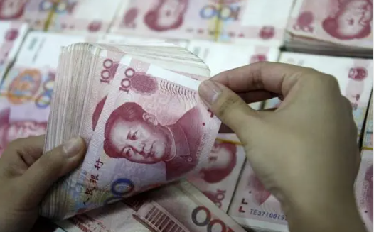 女人梦见假钱是什么预兆