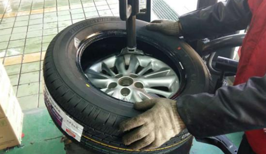 车轮抱死是什么意思