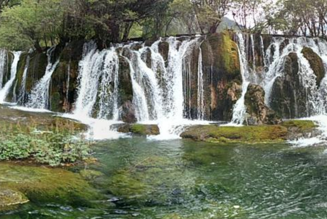 晨昏诺日朗的人物形象