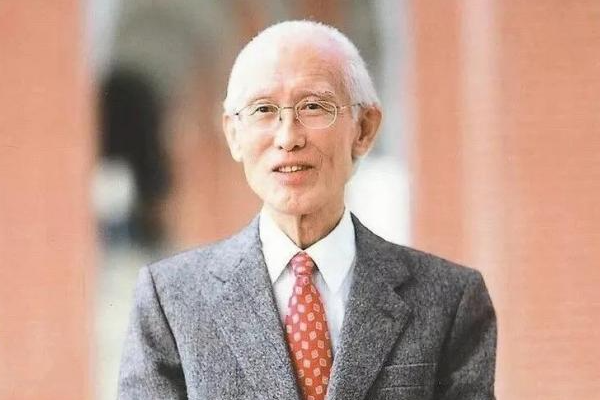 余光中四度空间哪四度