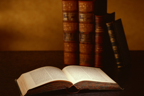 插花弄玉曲径通幽出自哪里